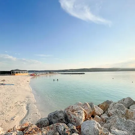 アパート Andelko ヤドラニヴォ